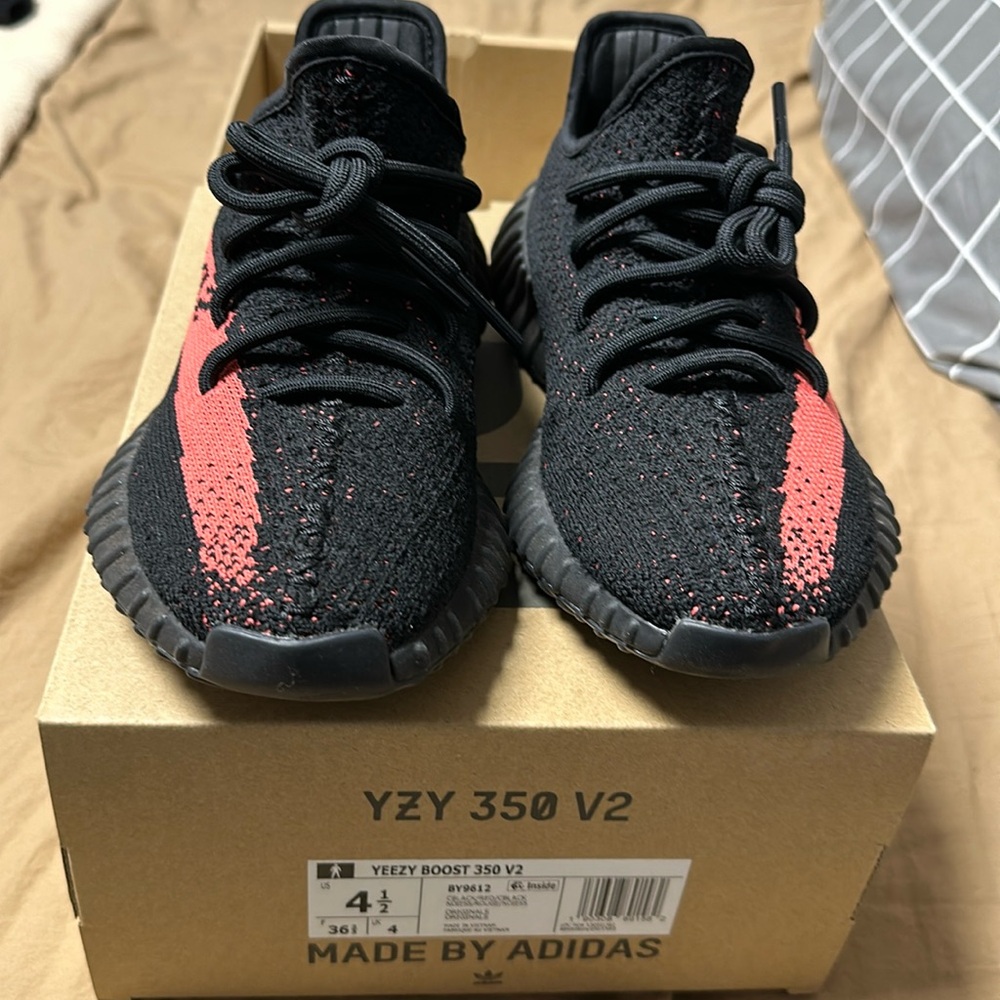 Yeezy size 4 1/2